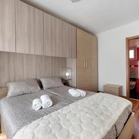 Aphrodite's Garden Casa vacanze Gera Lario